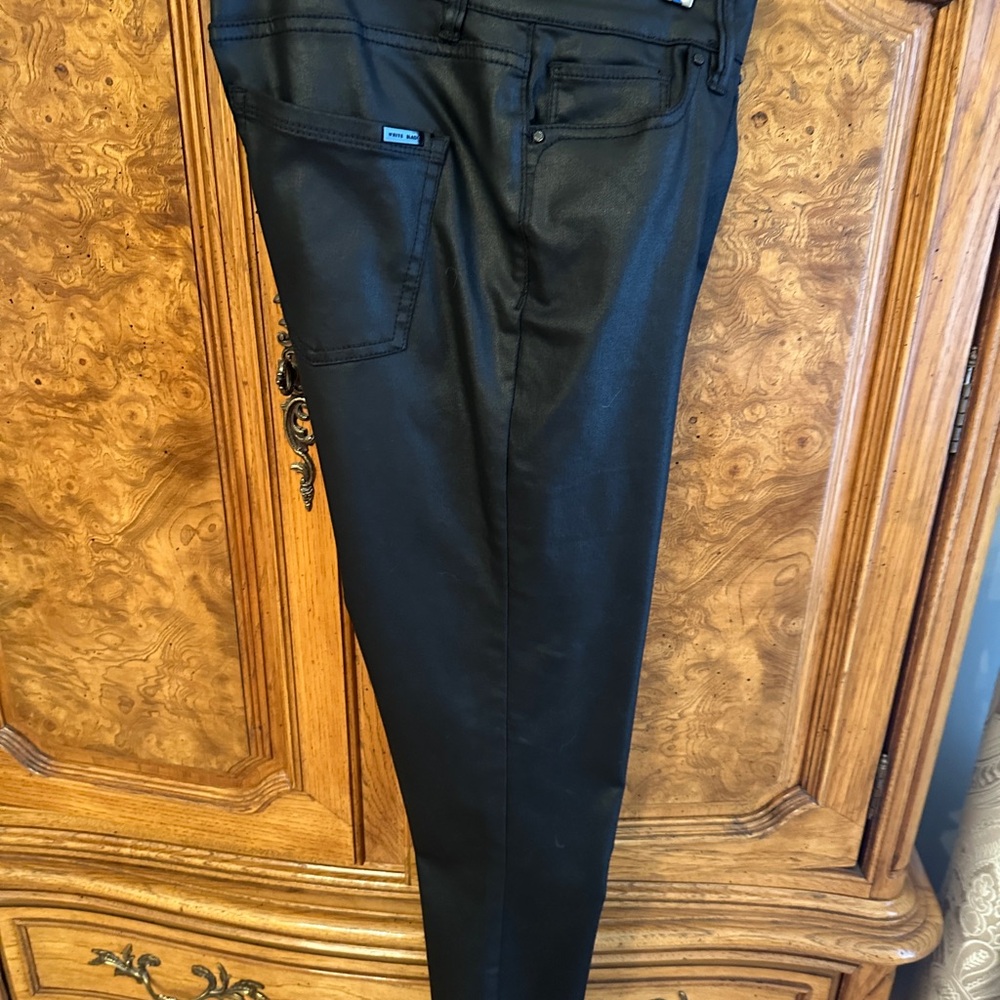 White House Black Market High-Rise Black Skinny Jeans 25$ - Picture 3 of 7